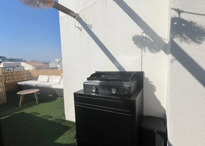 Centre Port, 3 Chambres, 8 Personnes, Terrasse, Climatisation, Wifi Apartment Agde